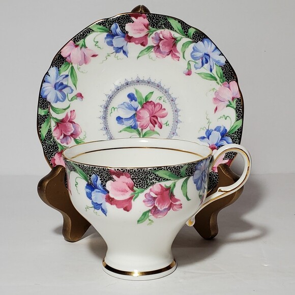 Paragon Teacup and Saucer Sweet Pea Pink Blue Flowers - Picture 9 of 9